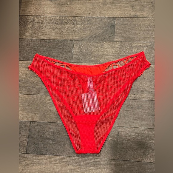 Three piece red Fenty lingerie set new with tags! Red, Plus size lingerie 2x - Picture 6 of 7